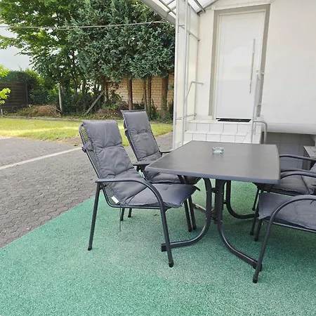 1 - Naehe Phantasialand, Koeln, Bonn, Bruehl Weilerswist