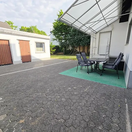 1 - Naehe Phantasialand, Koeln, Bonn, Bruehl Weilerswist