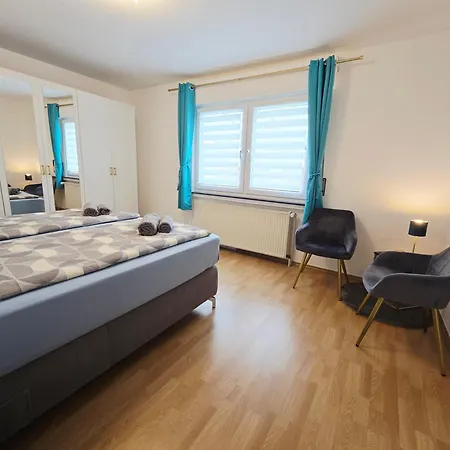 1 - Naehe Phantasialand, Koeln, Bonn, Bruehl *