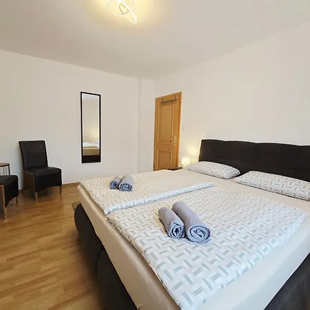 1 - Naehe Phantasialand, Koeln, Bonn, Bruehl Apartmán Weilerswist