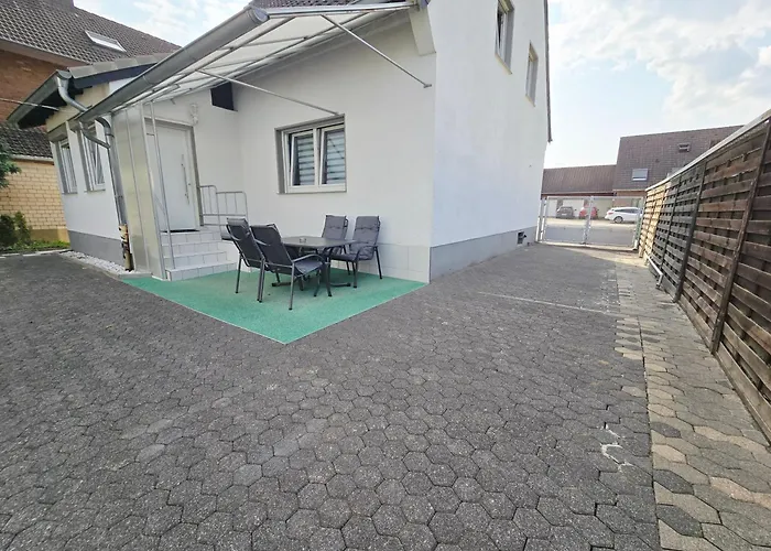 1 - Naehe Phantasialand, Koeln, Bonn, Bruehl *